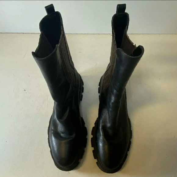 Michael Kors Designer MK Marabelle Black Studded Chelsea combat Leather Boot 7 M - Picture 5 of 7